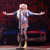 HEDWIG's Hair & Make-Up Artists Share Step-by-Step Halloween Make-Up Tutorial