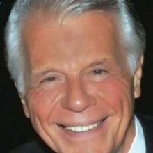 Frank Torren Returns in 'Moment to Moment' 10/26-29