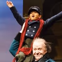 BWW Reviews: Actors Theatre's CHRISTMAS CAROL Rings Anew