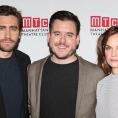 FREEZE FRAME: CONSTELLATIONS' Jake Gyllenhaal & Ruth Wilson Meet the Press!