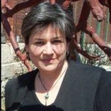 Yvette Nolan Wins 2014 Mallory Gilbert Leadership Award