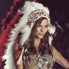 Victoria Secret Apologizes for Offensive Native American Headdress
