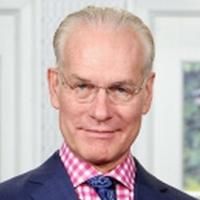 Tim Gunn Lands Own Fashion Competition Show