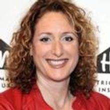 Judy Gold Hosts SOLO TRAIN at Primary Stages Tonight