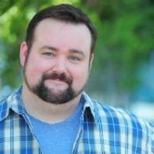 Nashville Award Winning Comedy Actor Raymond McAnally Brings Show Home to Franklin