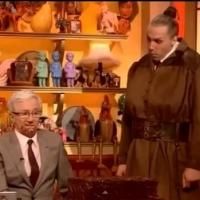 STAGE TUBE: MATILDA's Alex Gaumond Scolds Paul O'Grady on ITV Video