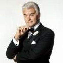 BWW Reviews: CHICAGO Fizzles at Winspear Opera House