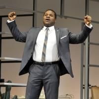 BWW REVIEW: GUESS WHO'S COMING TO DINNER? Still Has an Edge