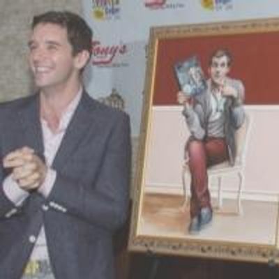 Photo Coverage: Michael Urie Celebrates Birthday at Tony's Di Napoli with Portrait Unveiling!