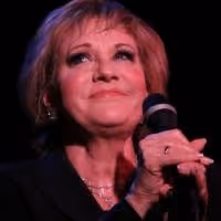 Photo Flash: Lorna Luft Plays Birdland