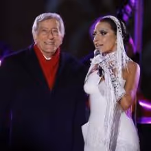 VIDEO: Lady Gaga & Tony Bennett Perform on NEW YEARS EVE WITH CARSON DALY