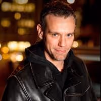 Broadway's Adam Pascal to Guest on Radio Show HAPPY HOUR WITH BEN & ALEXANDER, Today