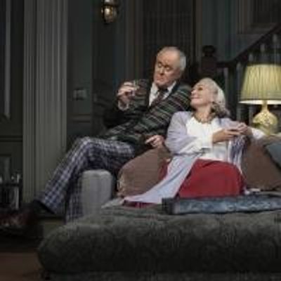 Photo Flash: First Look at John Lithgow, Glenn Close and More in A DELICATE BALANCE
