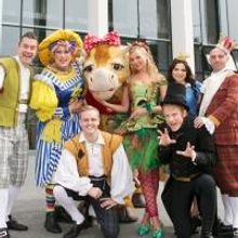Photo Coverage: TV Star Samantha Womack Helps Launch JACK AND THE BEANSTALK Panto at 