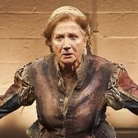 BWW Reviews: Olympia Dukakis Delivers Stunning MOTHER COURAGE AND HER CHILDREN in…