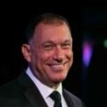 Photo Coverage: Frank Dain's THE MAGIC OF MATHIS at the Metropolitan Room