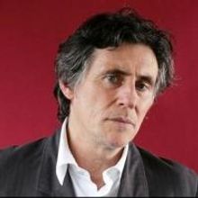 Irish Actor Gabriel Byrne Talks Pope Francis with Michael Des Barres