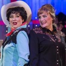 BWW Reviews: Stages' ALWAYS... PATSY CLINE - A Fantastic, Fun Fan Favorite