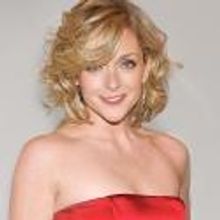 Jane Krakowski Performs at Landmark on Main Street’s Spotlight Gala Tonight, 11/3