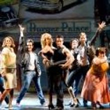 STAGE TUBE: Riesplode la GREASEmania, 15 anni di successo!