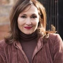 Nora Dunn's Solo Show MYTHICAL PROPORTIONS Extends Through 10/19 at Theater Wit