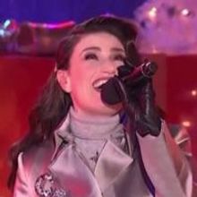 VIDEO: Idina Menzel Belts Out 'Holly Jolly Christmas' at CHRISTMAS IN ROCKEFELLER…