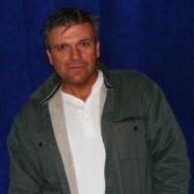 Formerly Homeless Dad Pens Mafia Story