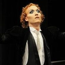 BWW Interviews: Robertson Makes BIG GAY ITALIAN Debut - In The City