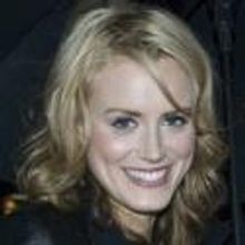 Taylor Schilling to Lead Netflix Series ORANGE IS THE NEW BLACK