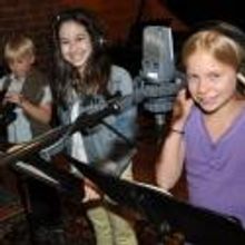 Exclusive Photos: MARY POPPINS Cast Sings 'Carols For A Cure'