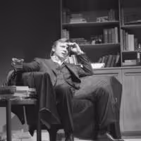 Hot Photo Flash - Daniel Craig, Rachel Weisz and Rafe Spall Open TONIGHT in Betrayal…
