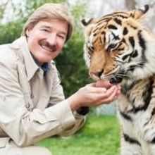 Peter Gros to Bring Exotic Animal Show to Holland Center, 11/8