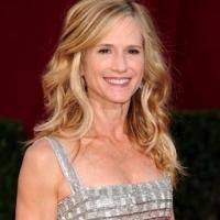Holly Hunter Set for Public Forum Drama Club's LIFE BY ASPHYXIATION Reading, 10/20