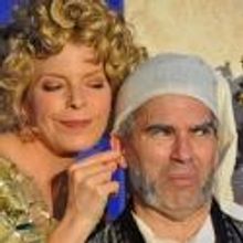 BWW Reviews: Seaglass Theatre Offers Twisted Christmas Fare