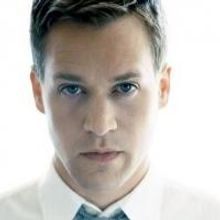 T.R. Knight to Replace Maulik Pancholy in Broadway's IT'S ONLY A PLAY