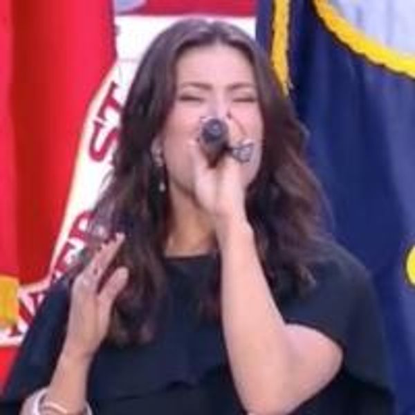 STAGE TUBE: Watch Idina Menzel's AMAZING National Anthem at the Super Bowl! - New Jersey Theater Video