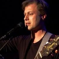 Comedian Henry Phillips Comes to the Bijou Stage Tonight
