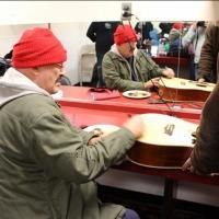 Dave Mason Autographs Guitar to Benefit Patchogue Theatre