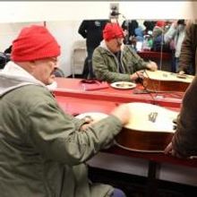 Dave Mason Autographs Guitar to Benefit Patchogue Theatre