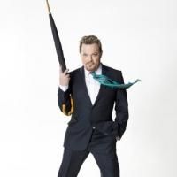 Eddie Izzard Performs a 'Force Majeure' in 3 Languages Tonight
