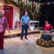 Photo Flash: First Look at Michael Mendelson, Linda Alper and More in Artists Rep's T