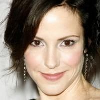 Mary-Louise Parker in Talks to Lead Showtime Series Based on Mary Karr Memoirs