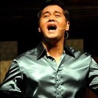 Photos: BOURNE LEGACY's John Arcilla Serenades Crowd with Broadway Songs