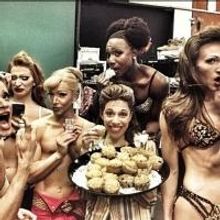 Photo Flash: Saturday Intermission Pics, April 6 - KINKY BOOTS and LUCKY GUY…