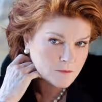 Kate Mulgrew to Discuss Life & New Memoir with Rosie O'Donnell at Vineyard Theatre
