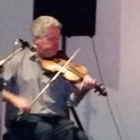 BWW Reviews: HANDING DOWN THE TUNES Documents A Continuing Family Tradition