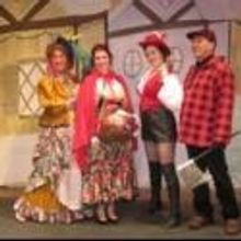 Town Players Make English Christmas Pantomime New Canaan Tradition in LITTLE RED RIDI