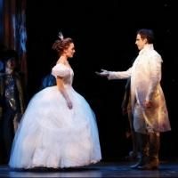 E! News to Air Backstage Feature on Broadway's CINDERELLA Tonight
