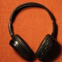 BWW Reviews: CapFringe13 - DOUBLE FREAKQUENCY Cleverly Offers an Interactive Audio…