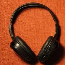 BWW Reviews: CapFringe13 - DOUBLE FREAKQUENCY Cleverly Offers an Interactive Audio Ad